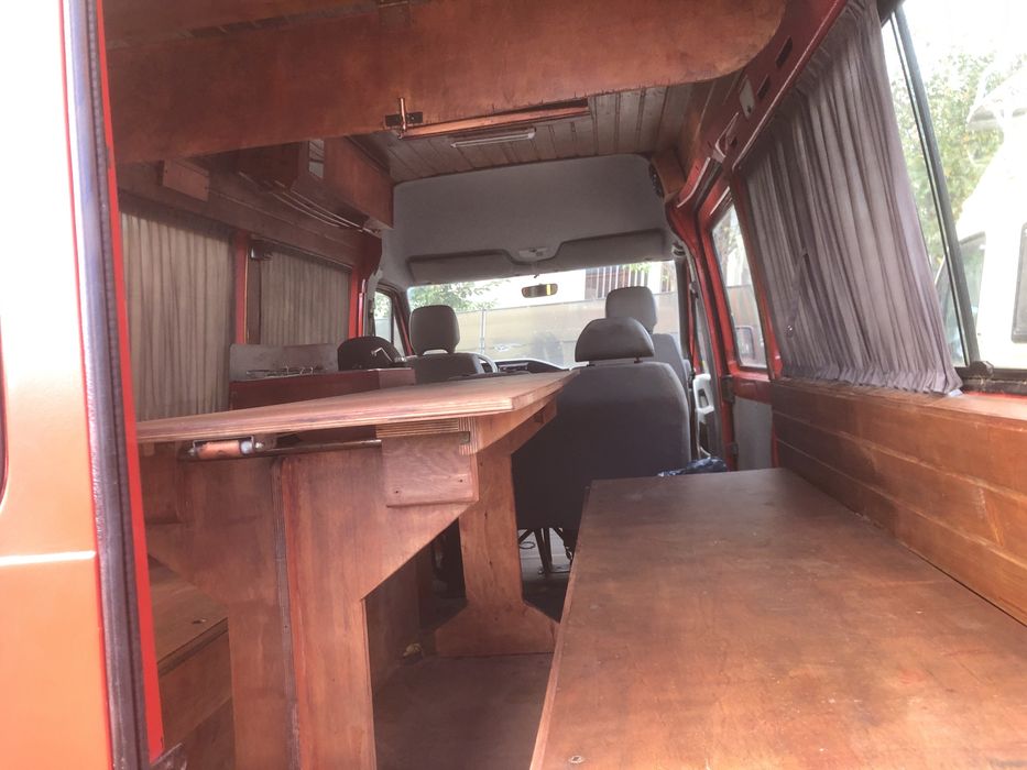 Autorulota LT 2004 2,5 TDI 6 locuri