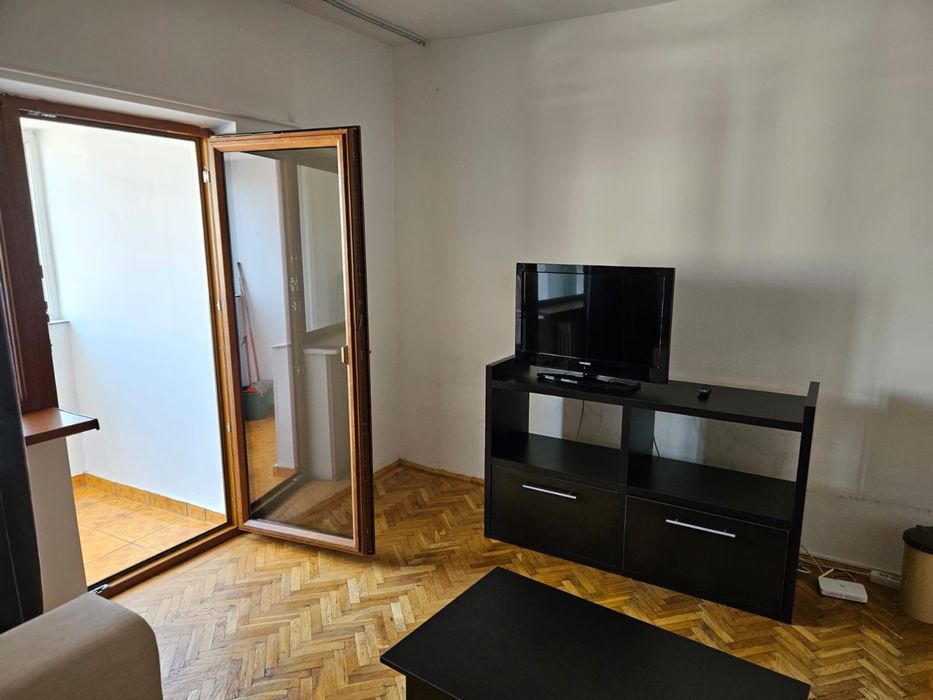 Apartament de inchiriat in Craiova centru chiar la Targul de Craciun