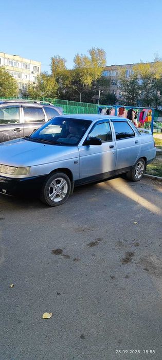 Продам машину Ваз 2110