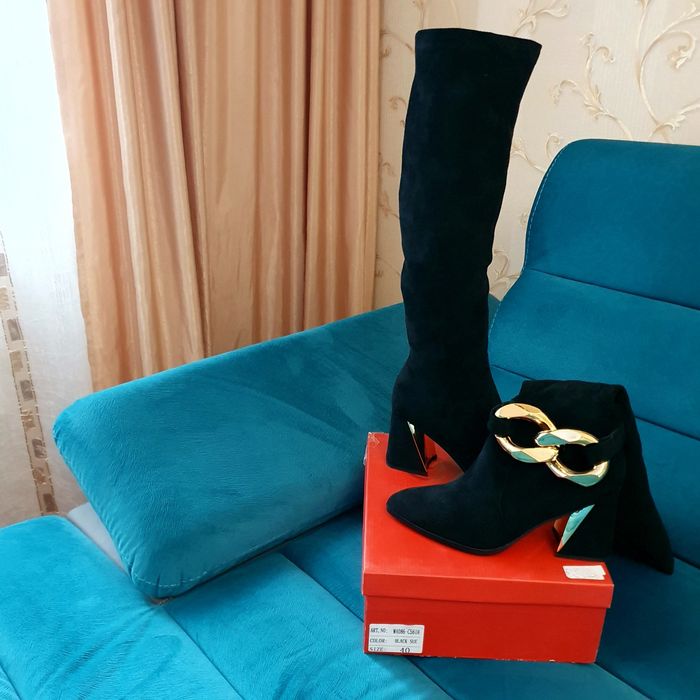 Cisma EXE nr 40 cu 22,5 cm textil elastic ,interiorul materia termic