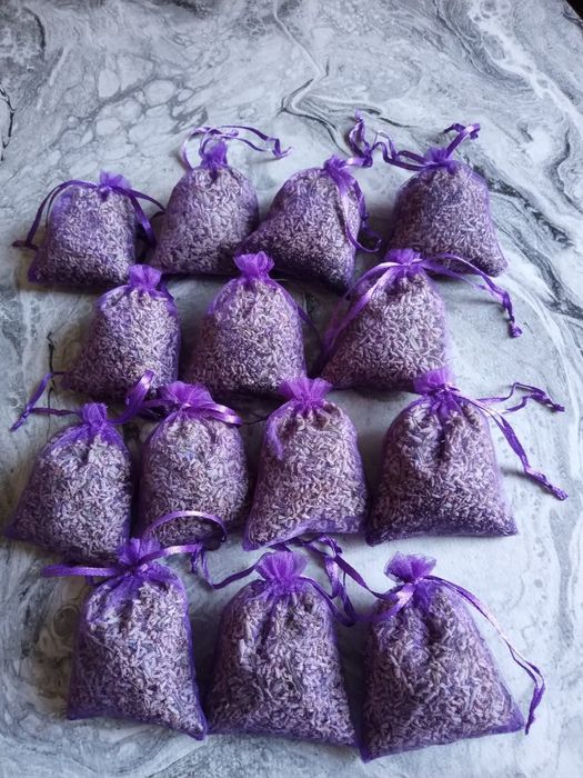 Лавандулови торбички и китки