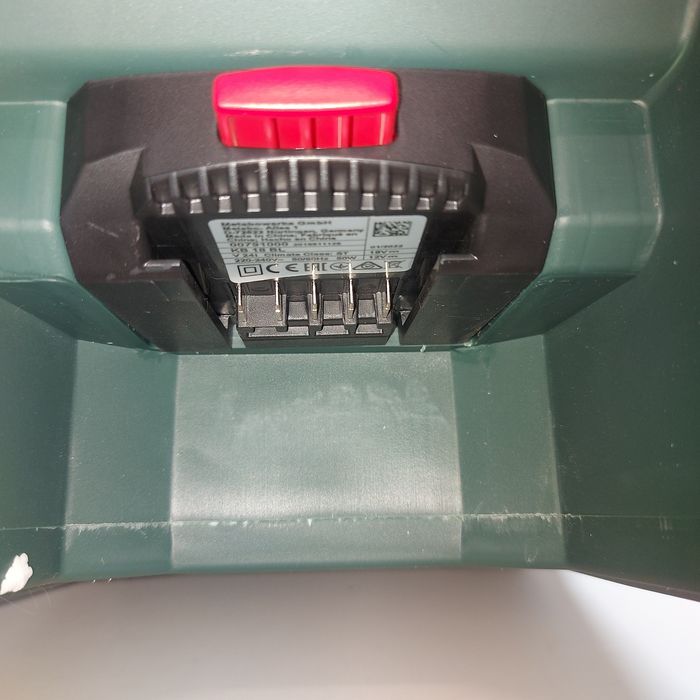 ПРОМОЦИЯ.Акумулаторна хладилна чанта METABO KB 18 BL