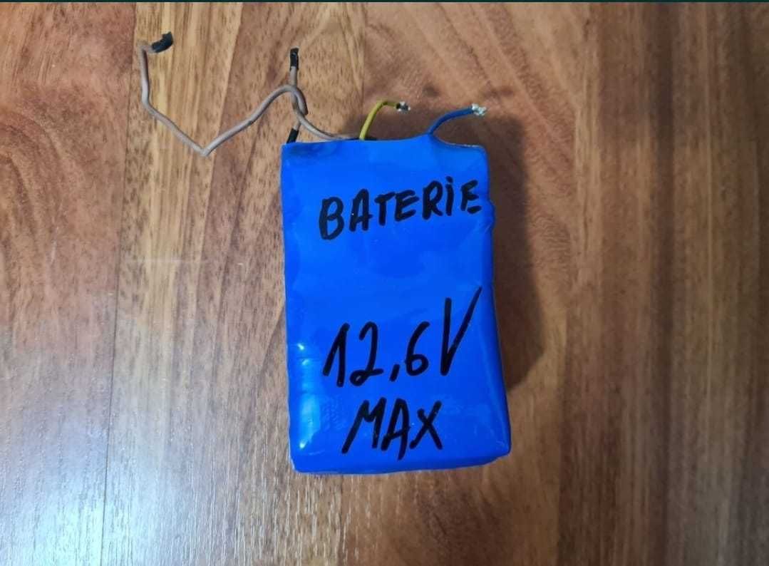 Baterii de 12.6V cu BMS de 60 Amp