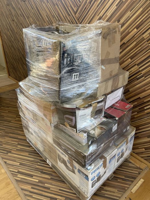 Палет с музикална и аудио техника