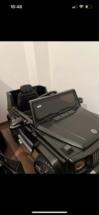 Masina de jucarie Mercedes