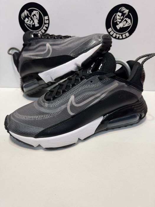 Маратонки NIKE AIR MAX 2090.Номер 38.5