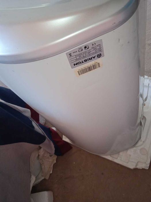 Продаётся водонагреватель Аристон-100л. в отличном рабочем состоянии№