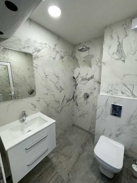 Продава се Двустаен апартамент в Бургас, Лазур - 70 кв.м за 2215 €/кв.м - Снимка #3