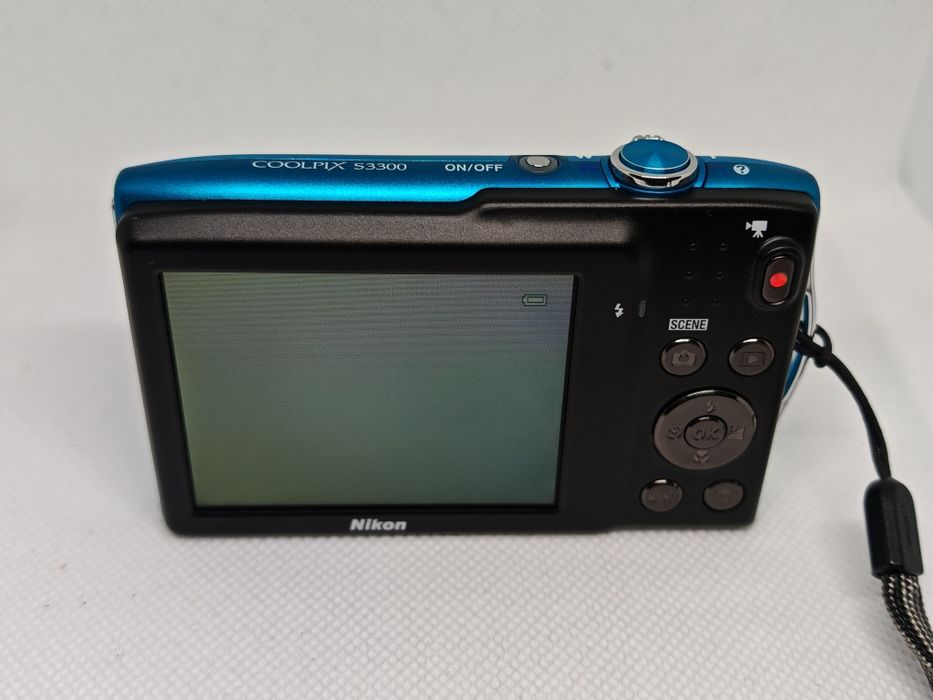 Aparat foto Nikon Coolpix S3300