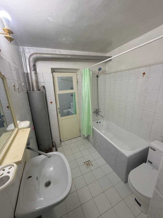 Срочно! 3-комн. квартира 65м² с верандой в центре, по улице Гагарина!!