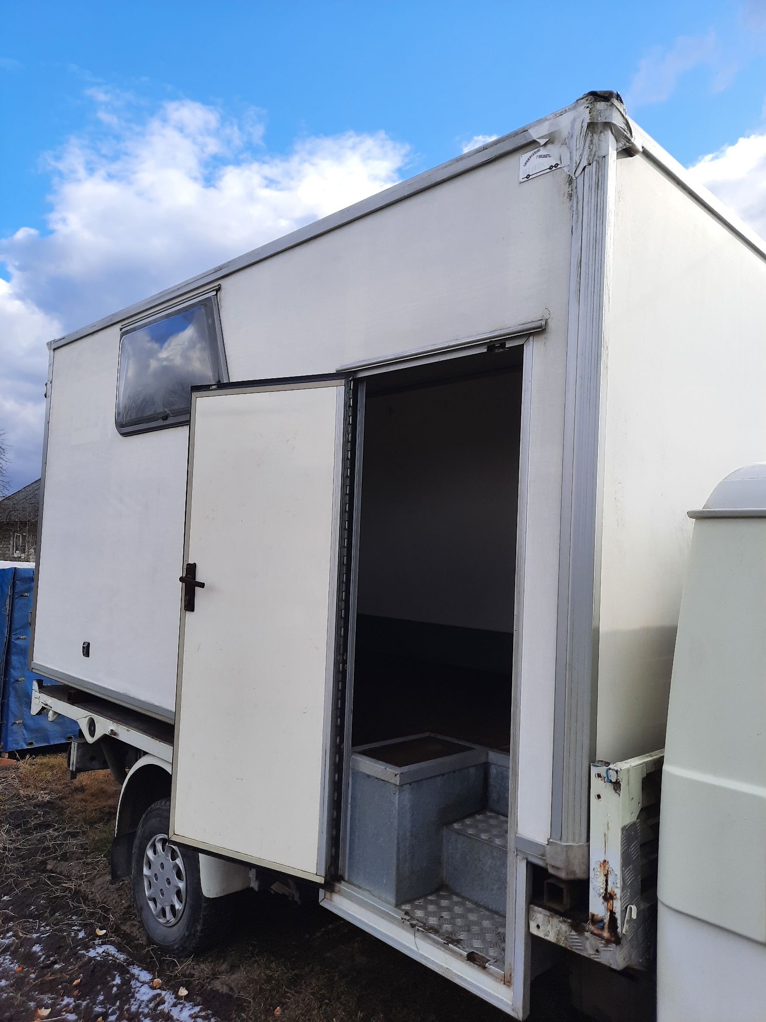 Vând Cub Izoterm 380x210