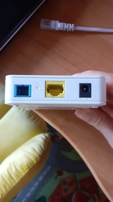 Мрежово устройство G EPON ONU