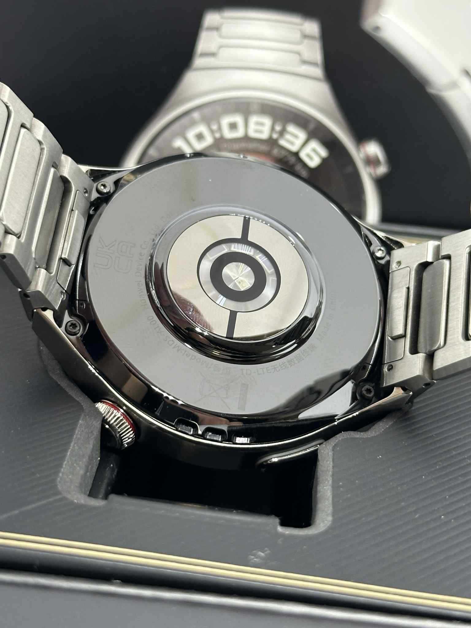 Смарт часовник Huawei Watch 4 Pro Titanium 48mm / Гаранция