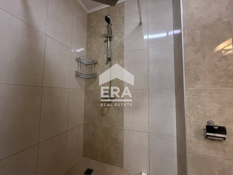 Дава се под наем Двустаен апартамент в Варна, Левски - 70 кв.м за 450 € - Снимка #11
