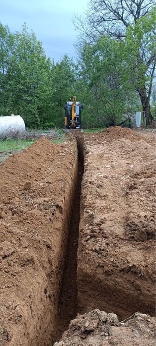 Carat nisip, balast, moloz , mini excavator, sapat morminte