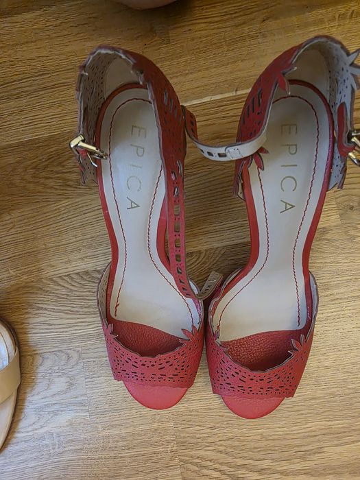 Vând sandale Epica, 36, impecabile, NEPURTATE!