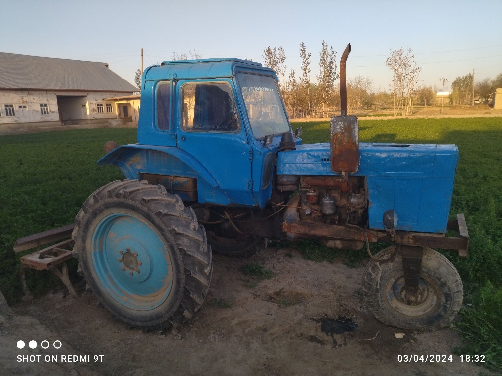 Mtz 80traktori sotiladi