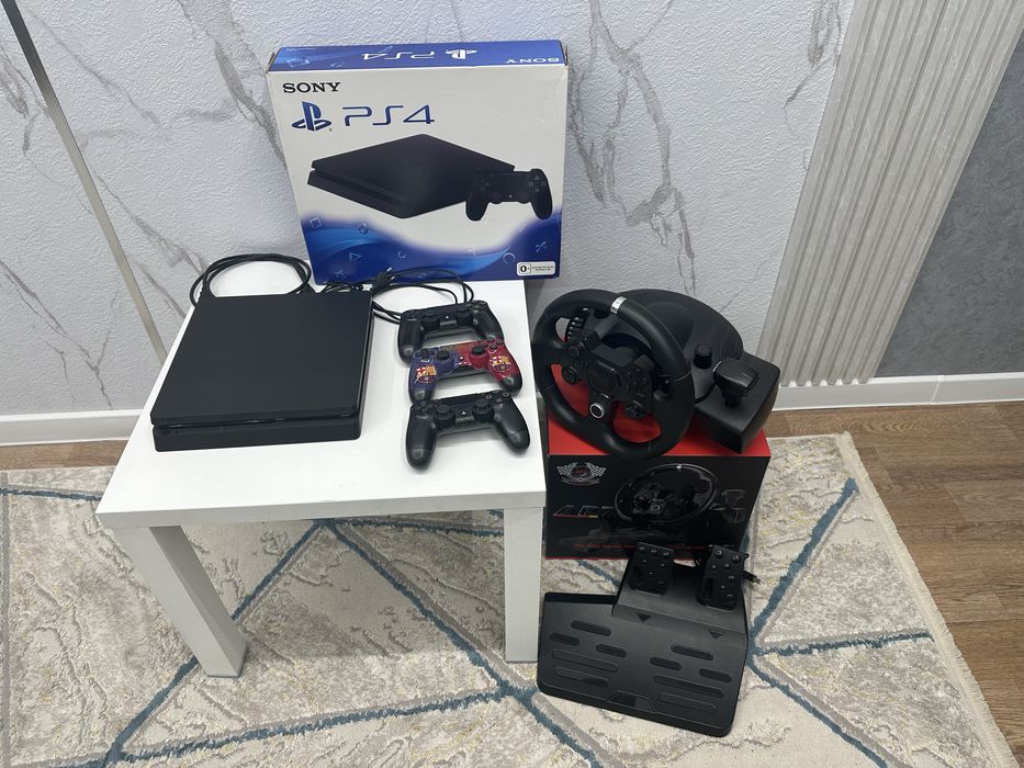 Игровая приставка PS-4 Slim