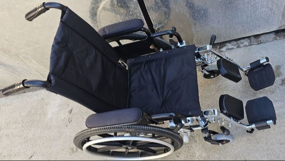 Fotoliu rulant/scaun cu rotile sezut 35 cm pt copii