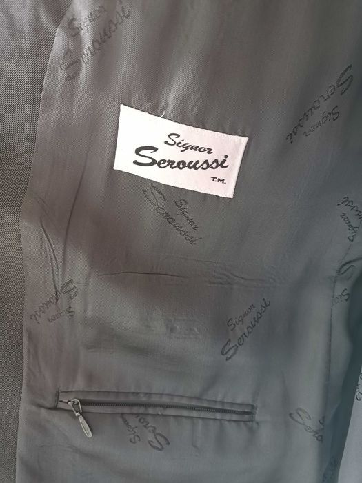 Costum seroussi 54 din stofă fină italiană, gri închis