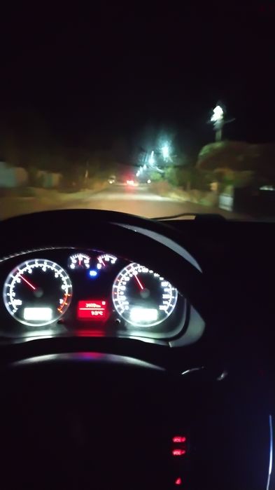 Vând ww bora 1.6