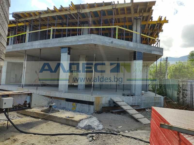 Продава 3-стаен ап. в нова сграда в Кръстова Вада!