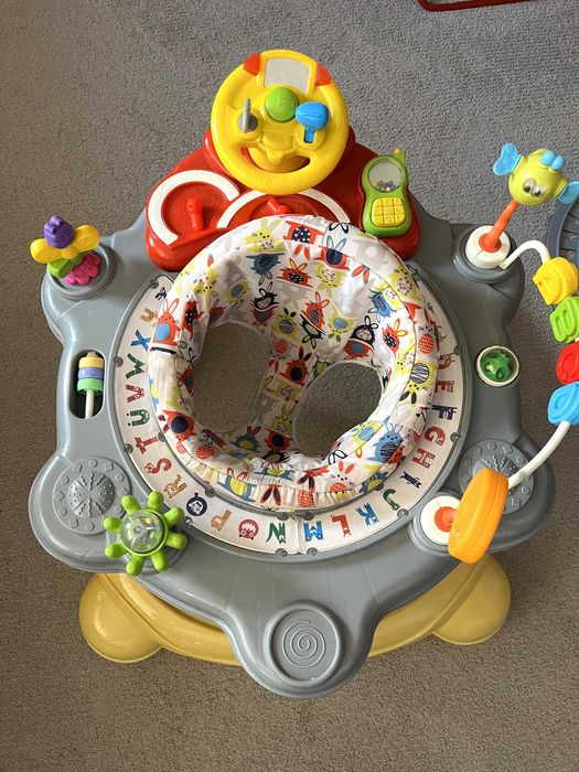 Проходилка за бебета Caretero Toyz- Отскок