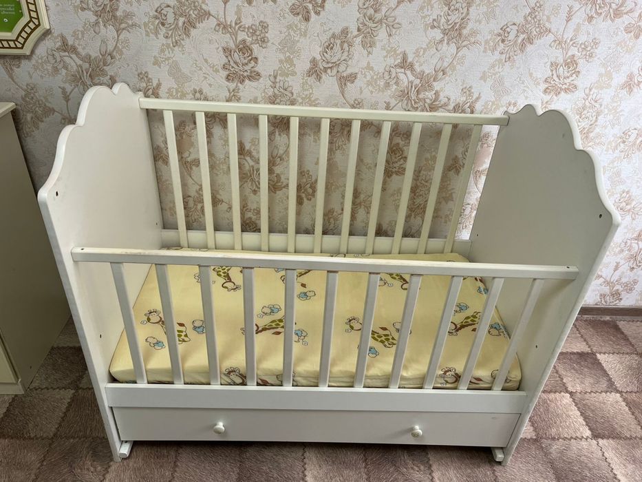 Отдам даром детскую кровать