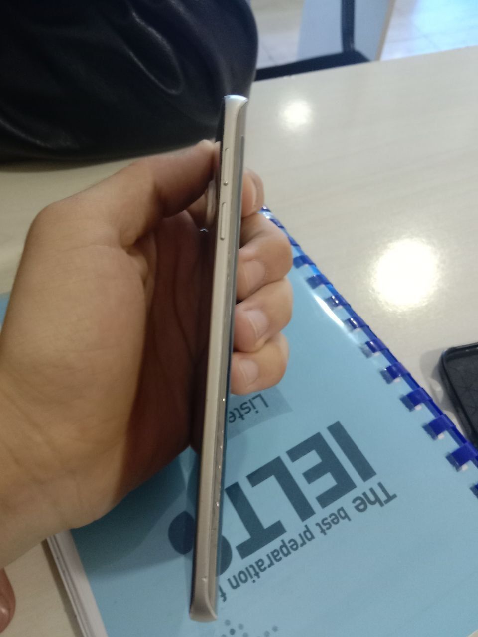 Telefon sotiladi Samsung Galaxy S6 edge aybi yo garantiya beramz