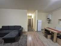 Proprietar, închiriez apartament 3 camere ultracentral cu loc parcare