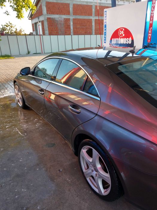 Vand Mercedes Benz CLS 320