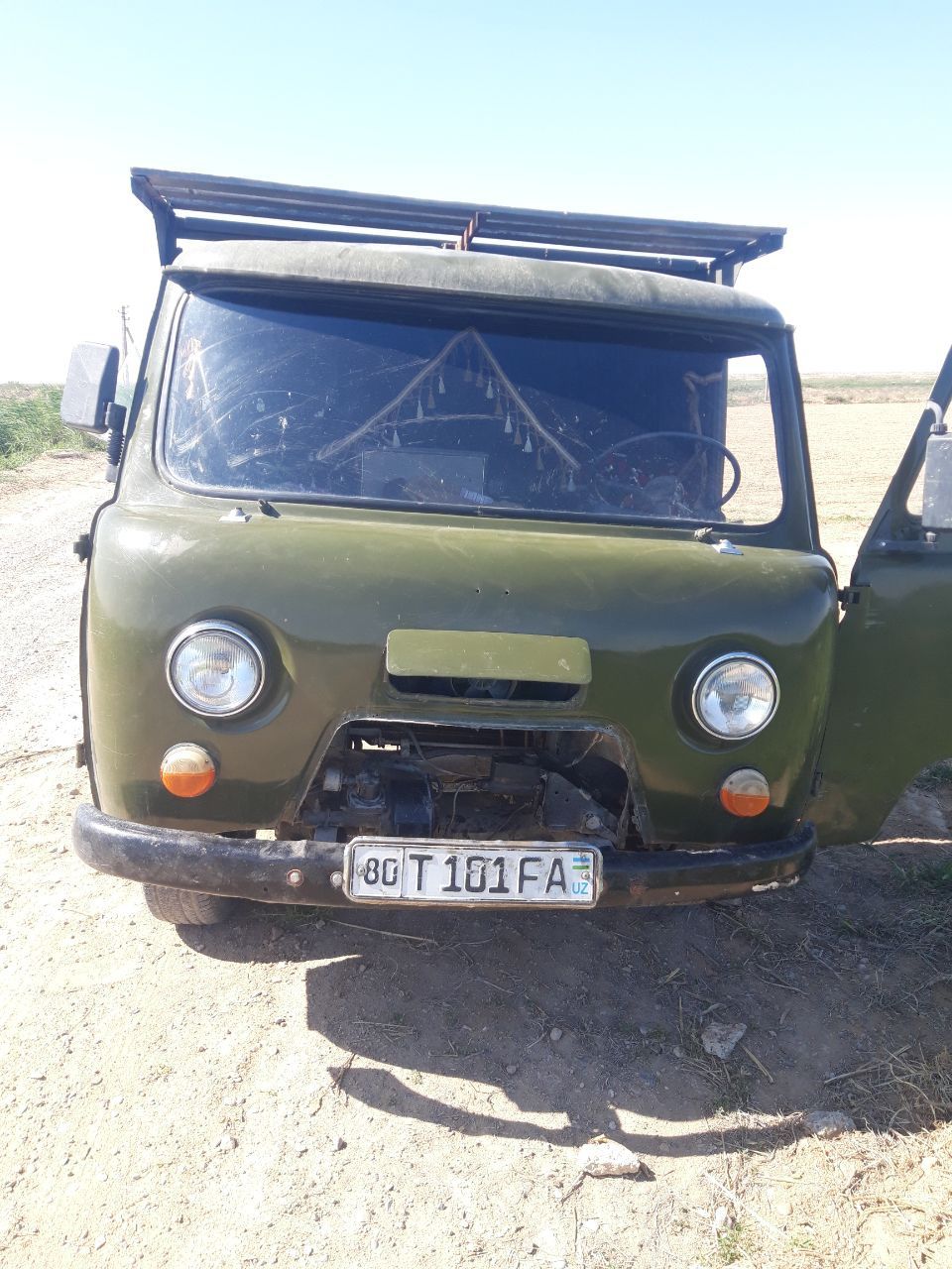 uaz 1990 yil. Mator 24 rimon qilingan.zadni mos xachir qilingan.