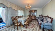 Шахар маркази Тантана 4 хонали квартира сотилади. ID: 1211.