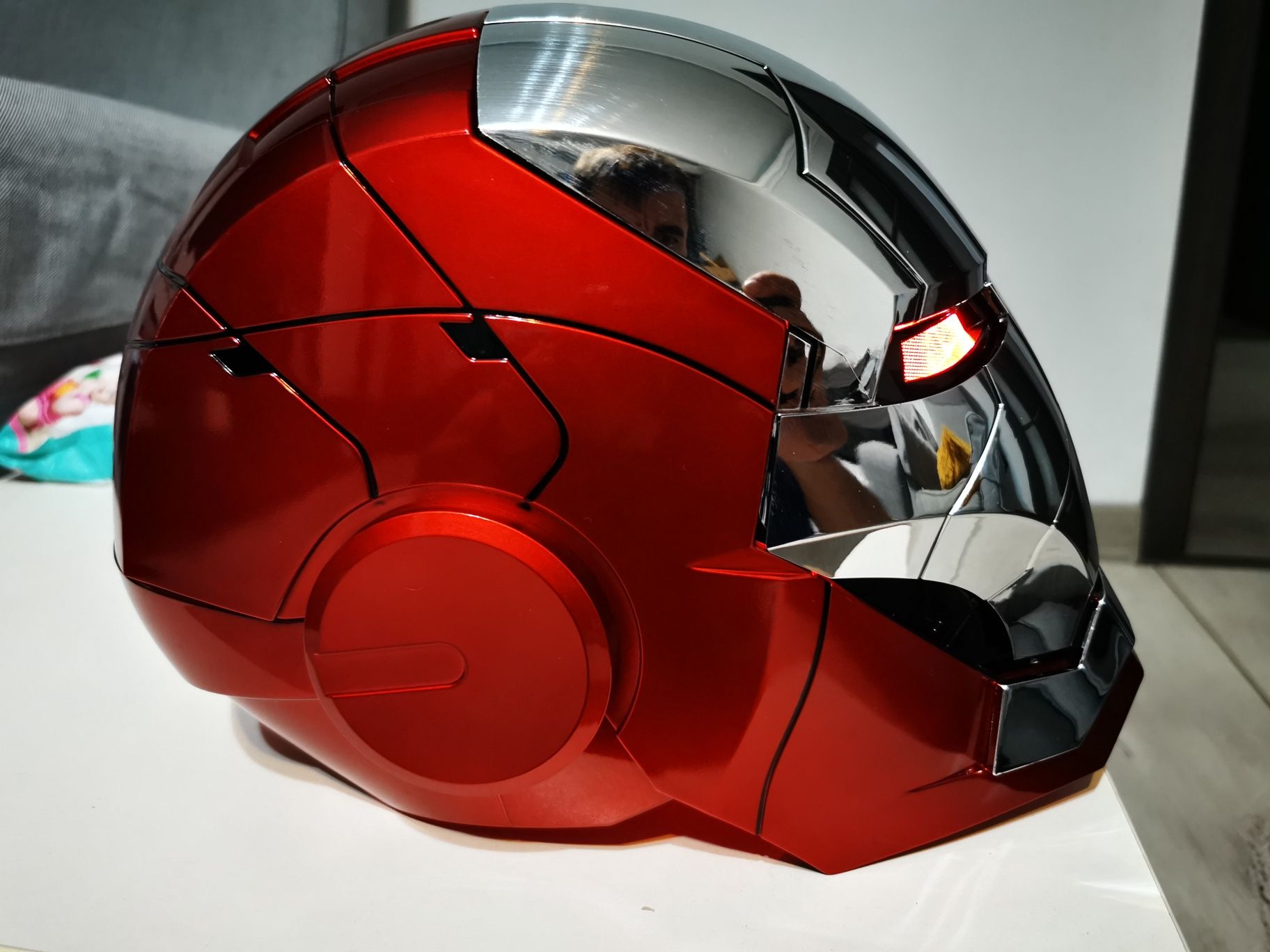 Masca electrica Iron Man MK5 1:1 PREȚ PROMO telecomanda, comanda vocal