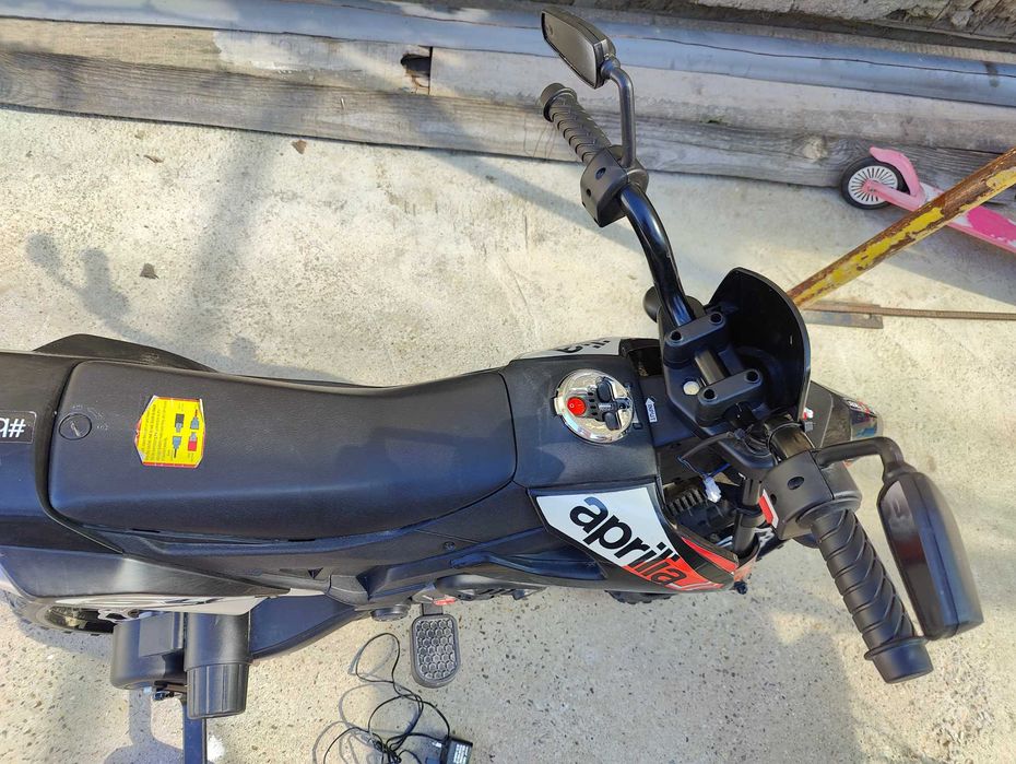 Motoreta electrica aprilia