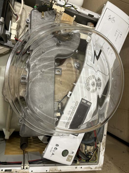 Продавам резервни части за пералня