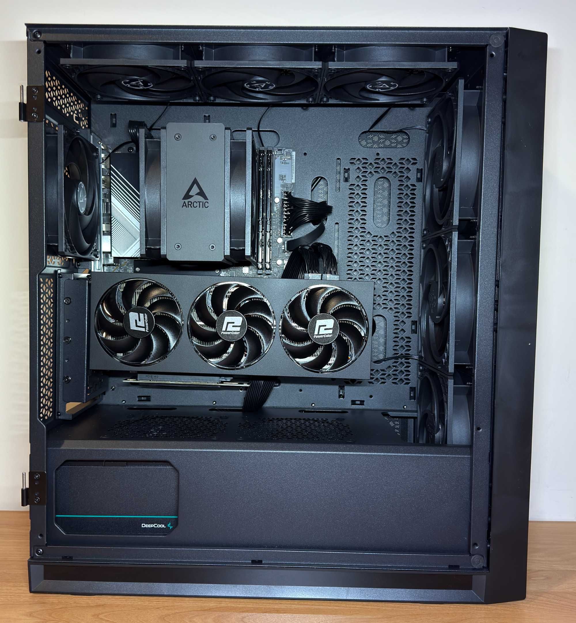 НОВ Kомпютър Ryzen 5 AM5 RX 7800 XT 16GB RAM 32GB DDR5 SSD 1TB NVME