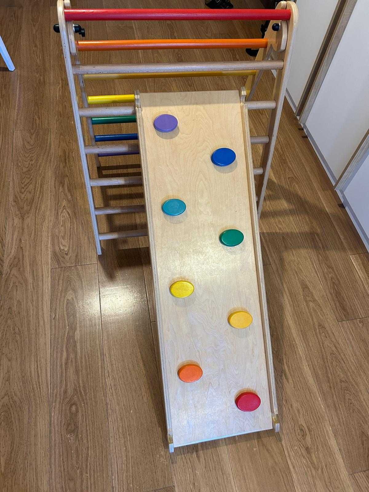 Vand triunghi Pikler in stare foarte buna