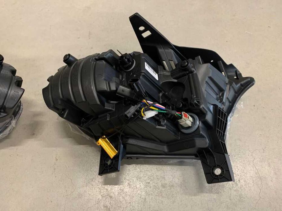 Комплект нови LED фарове за Dodge Durango