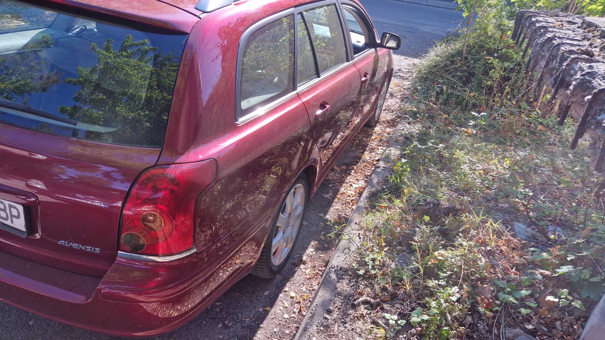 Toyota avensis 2400