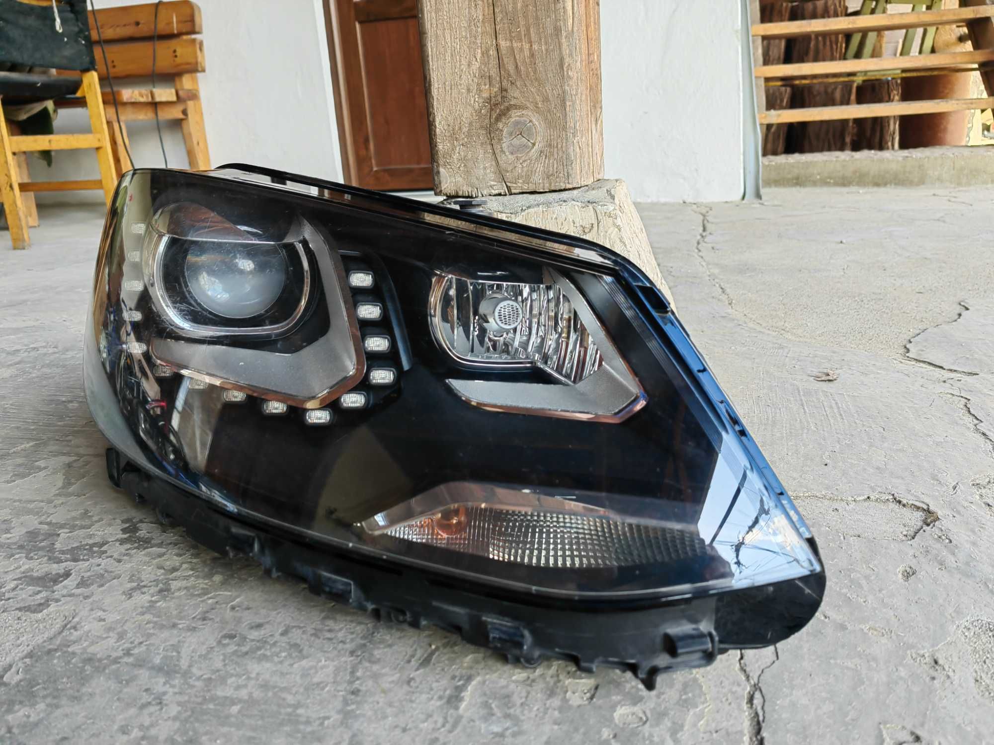 Фар VW Sharan Bi-Xenon LED десен / Фар Шаран ксенон / Фар Sharan