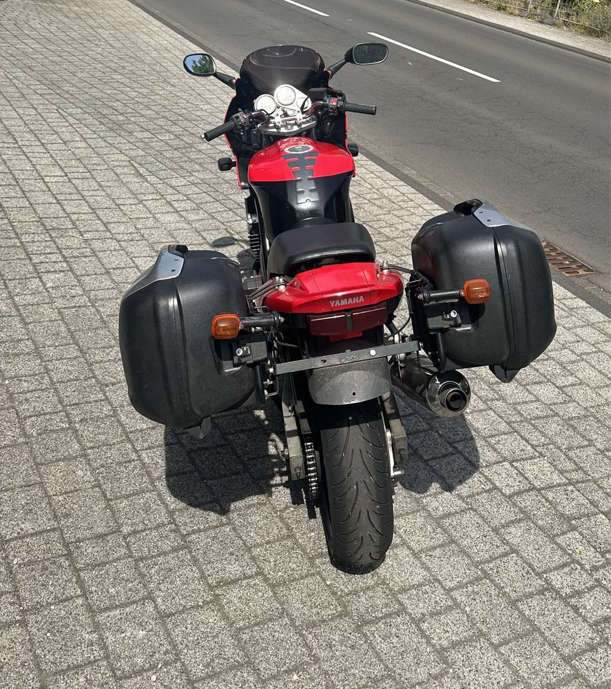 YAMAHA Fazer 600