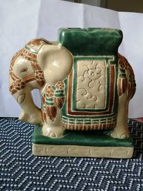Красив Керамичен Слон
