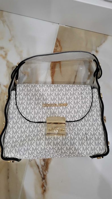 Мини дамска чанта Michael Kors