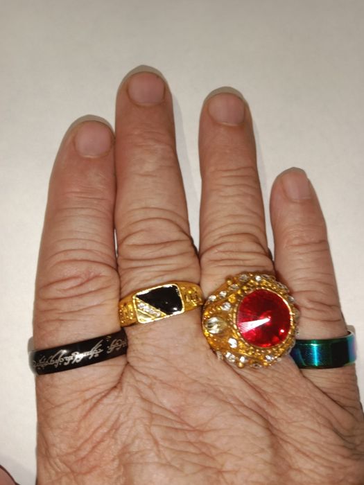 Продам кольца мужские