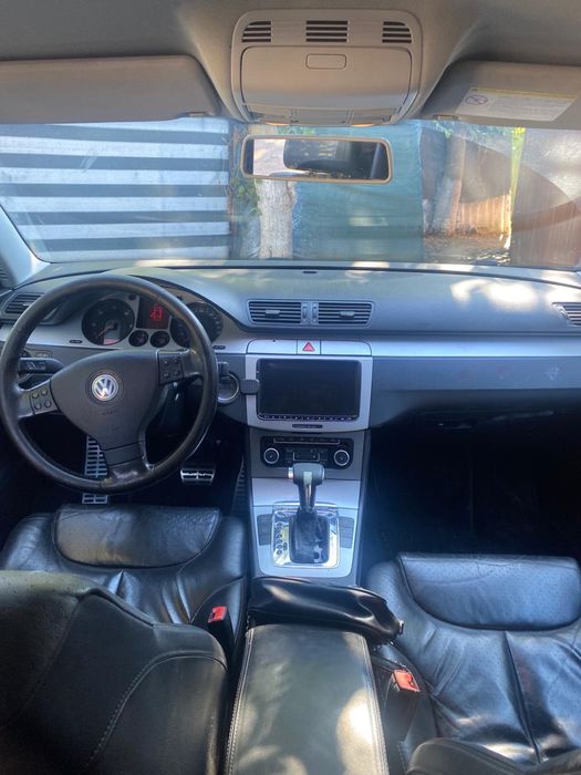 Vand sau schimb passat b6 2.0 tdi