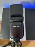 Se vinde blitz Godox TT685