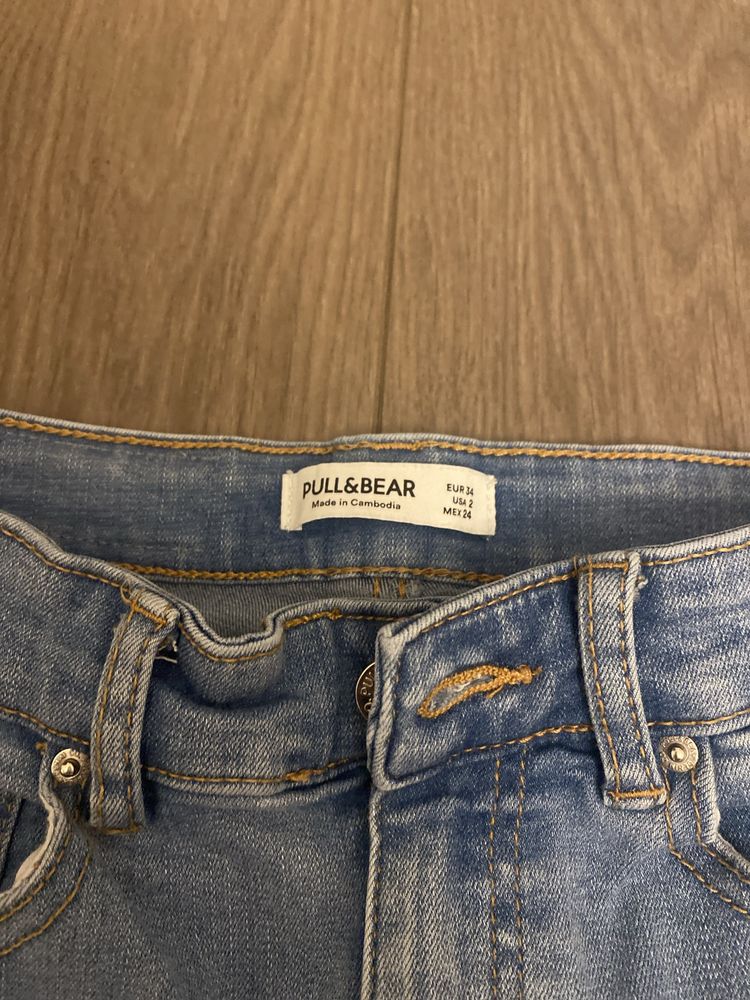 Blugi evazati Pull&Bear marimea 34