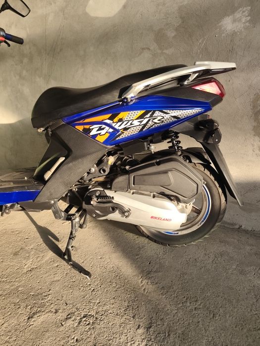 Продаётся скутер бакиланд 150 куб смотрите фото