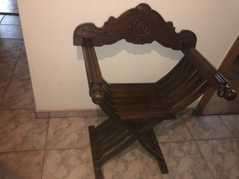 Jilt,scaun francez sculptat in lemn masiv